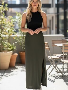 American Eagle Olive Green Ribbed skirt